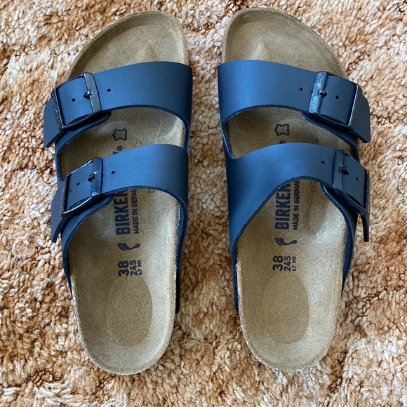 Birkenstocks size 7, new and never worn - Picture 2 of 7